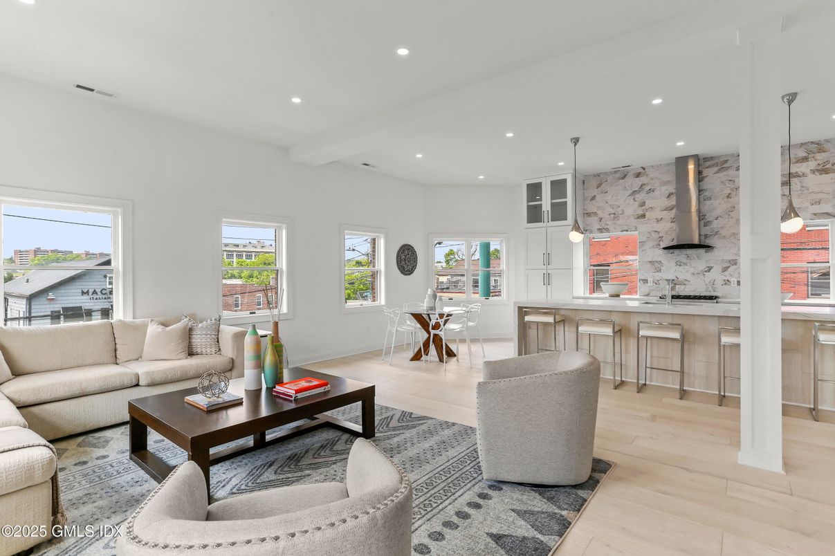 Interior, Kitchen, Living room, Pendant Lights, Recessed Lighting, Wood Texture Flooring