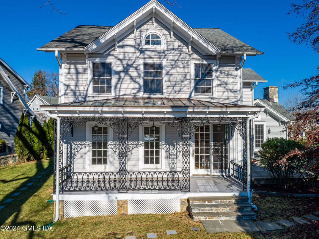 Exterior, Facade, Queen Anne Victorian