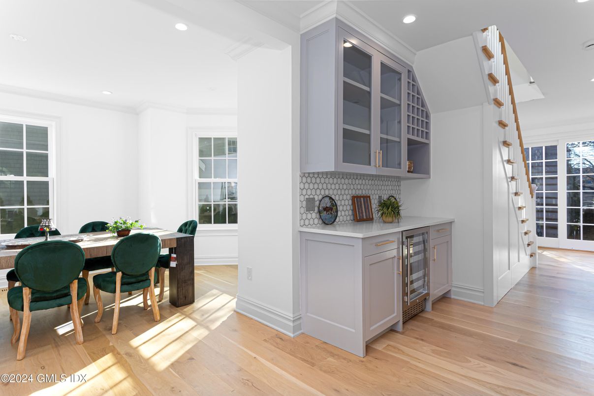 Dining room, Interior, Kitchen, Recessed Lighting, Wood Texture Flooring