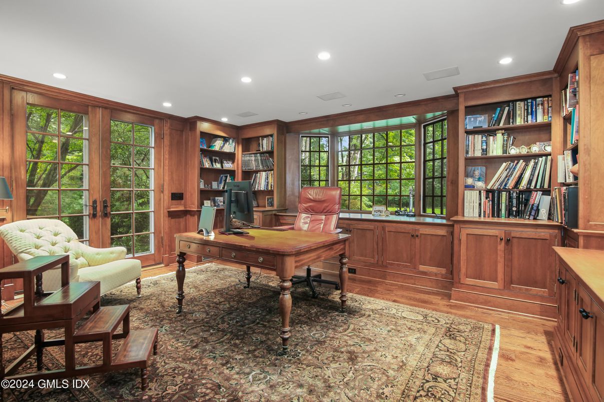 Home Office, Interior, Recessed Lighting, Wood Texture Flooring