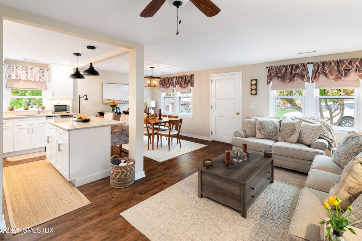 Dining room, Interior, Kitchen, Living room, Pendant Lights, Wood Texture Flooring