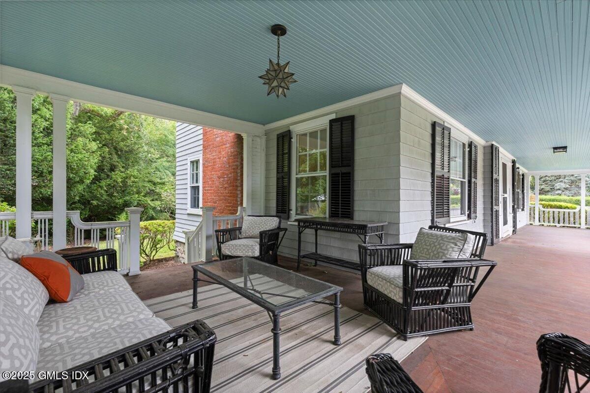 Exterior, Pendant Lights
