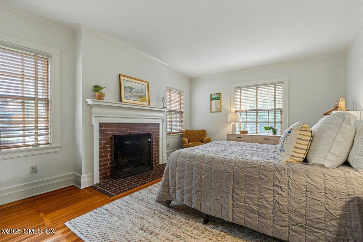 Bedroom, Fireplace, Interior, Wood Texture Flooring