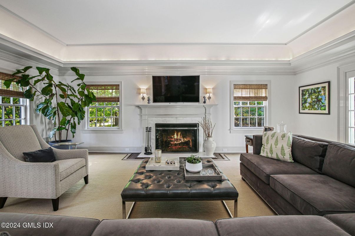 Fireplace, Interior, Living room