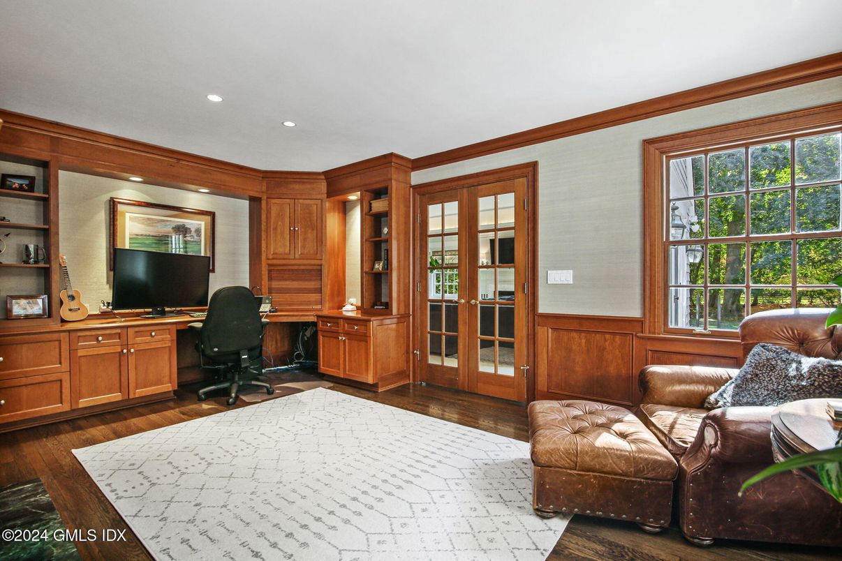 Home Office, Interior, Recessed Lighting, Wood Texture Flooring