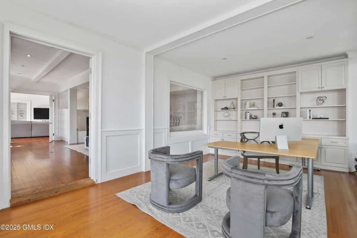 Home Office, Interior, Recessed Lighting, Wood Texture Flooring