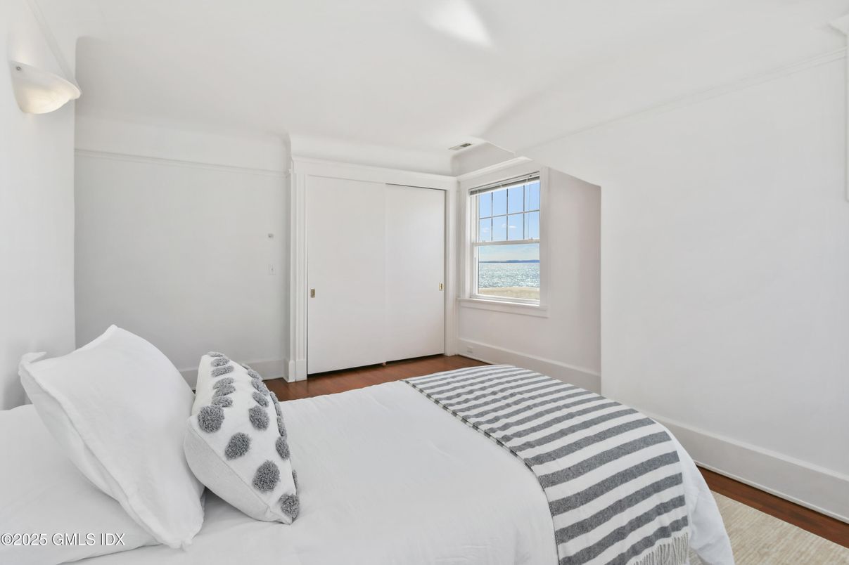 Bedroom, Interior, Water, Wood Texture Flooring