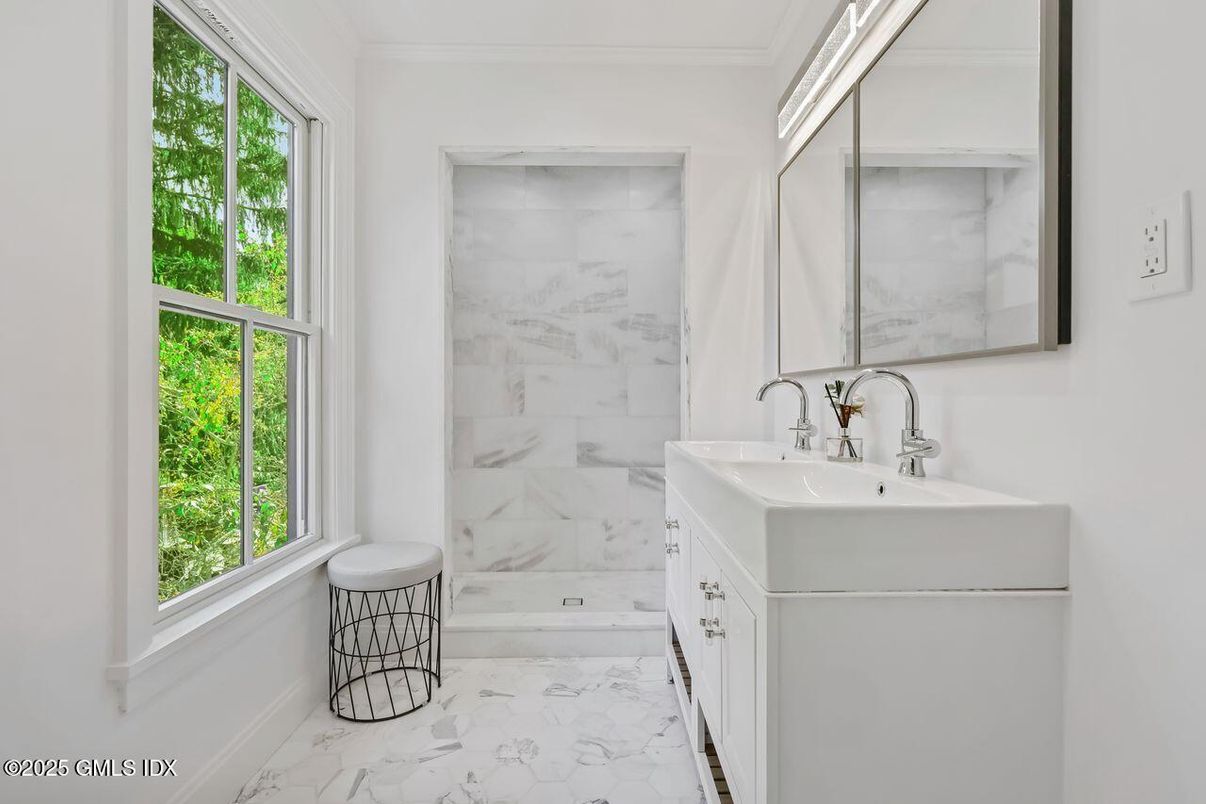 Bathroom, Interior, Marble, Marble Walls