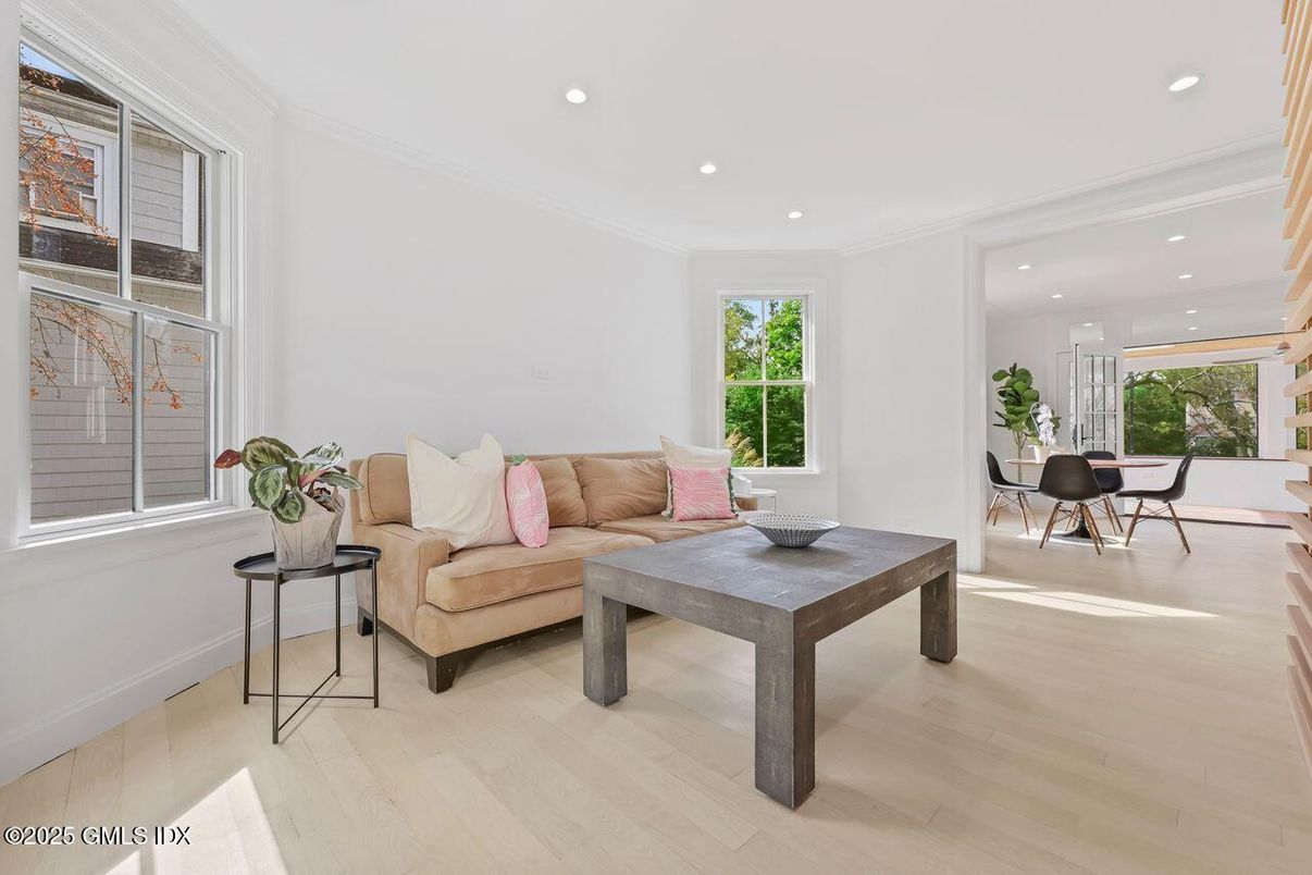 Dining room, Interior, Living room, Recessed Lighting, Wood Texture Flooring