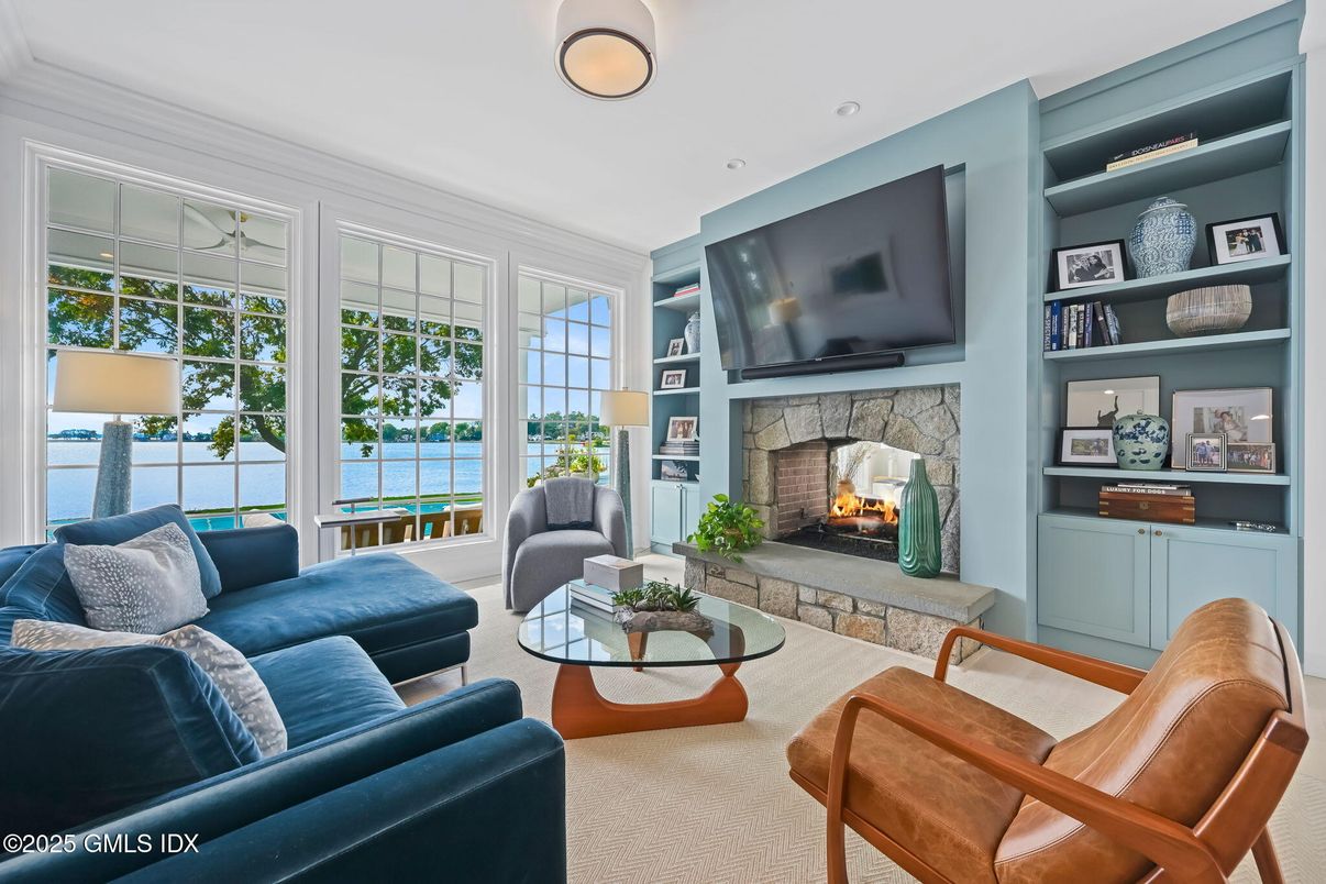 Fireplace, Interior, Living room, Recessed Lighting, Water