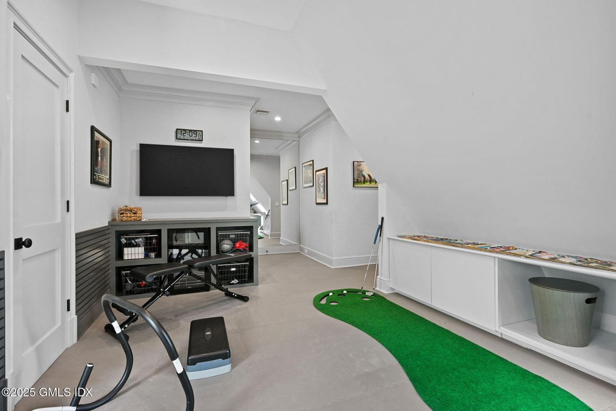 Fitness Equipment, Interior, Recessed Lighting