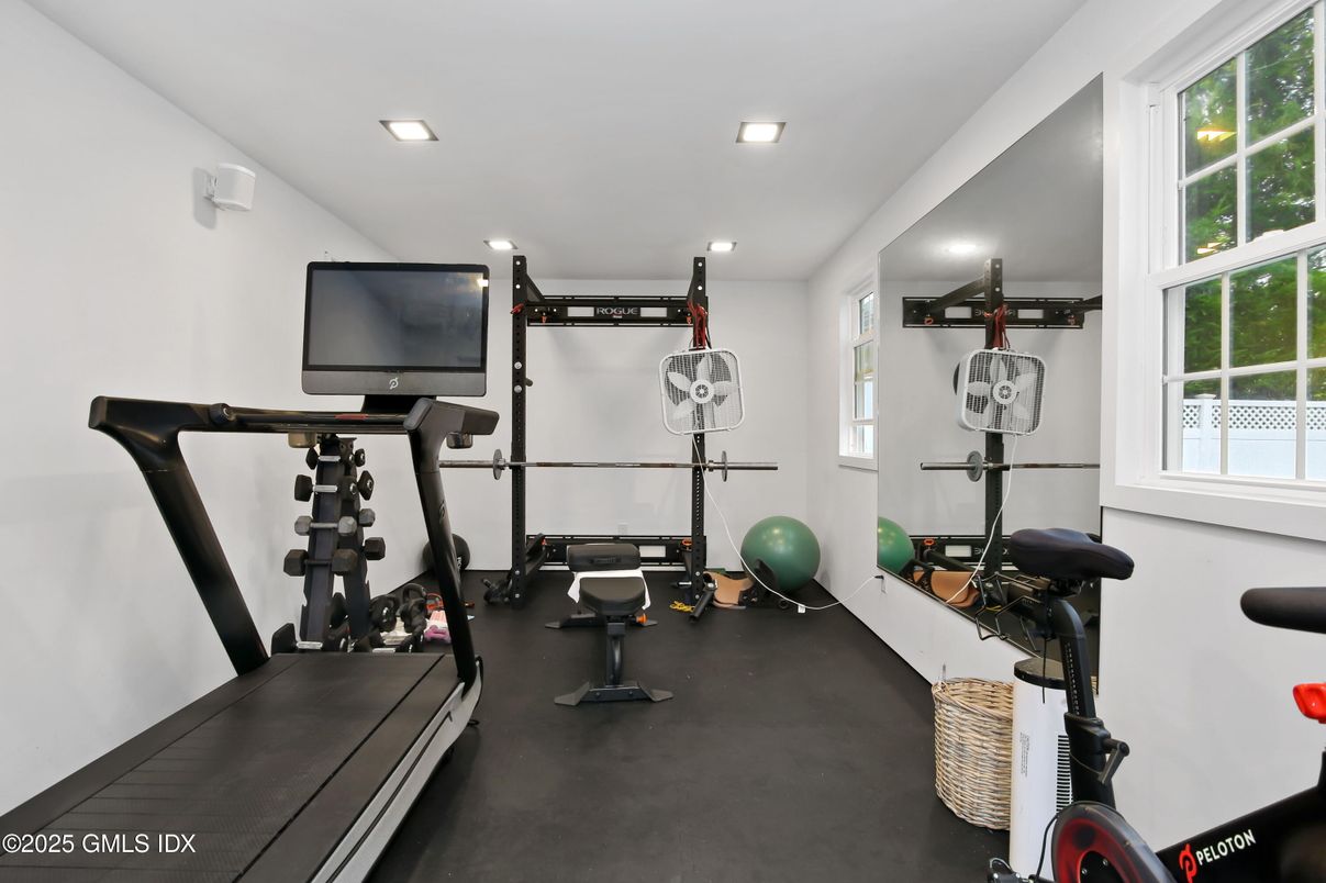 Fitness Equipment, Interior, Recessed Lighting