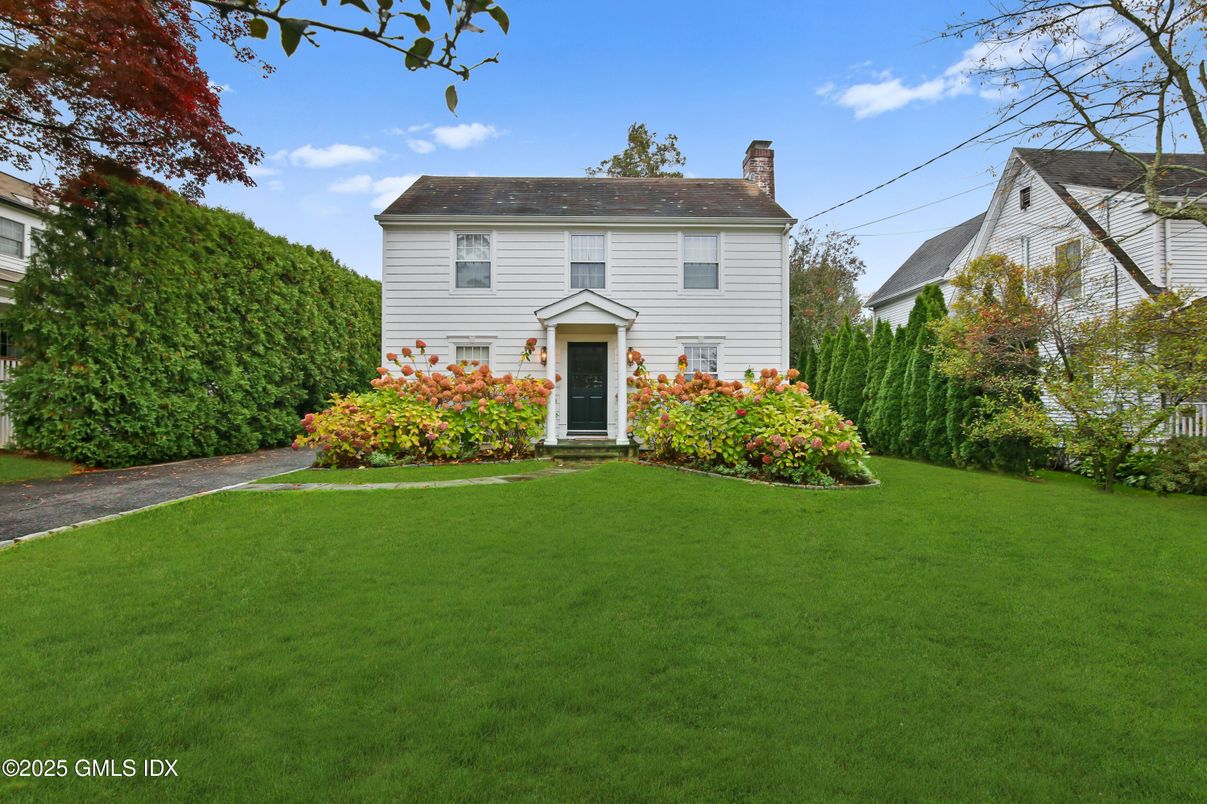 Backyard, Exterior, Facade, Georgian