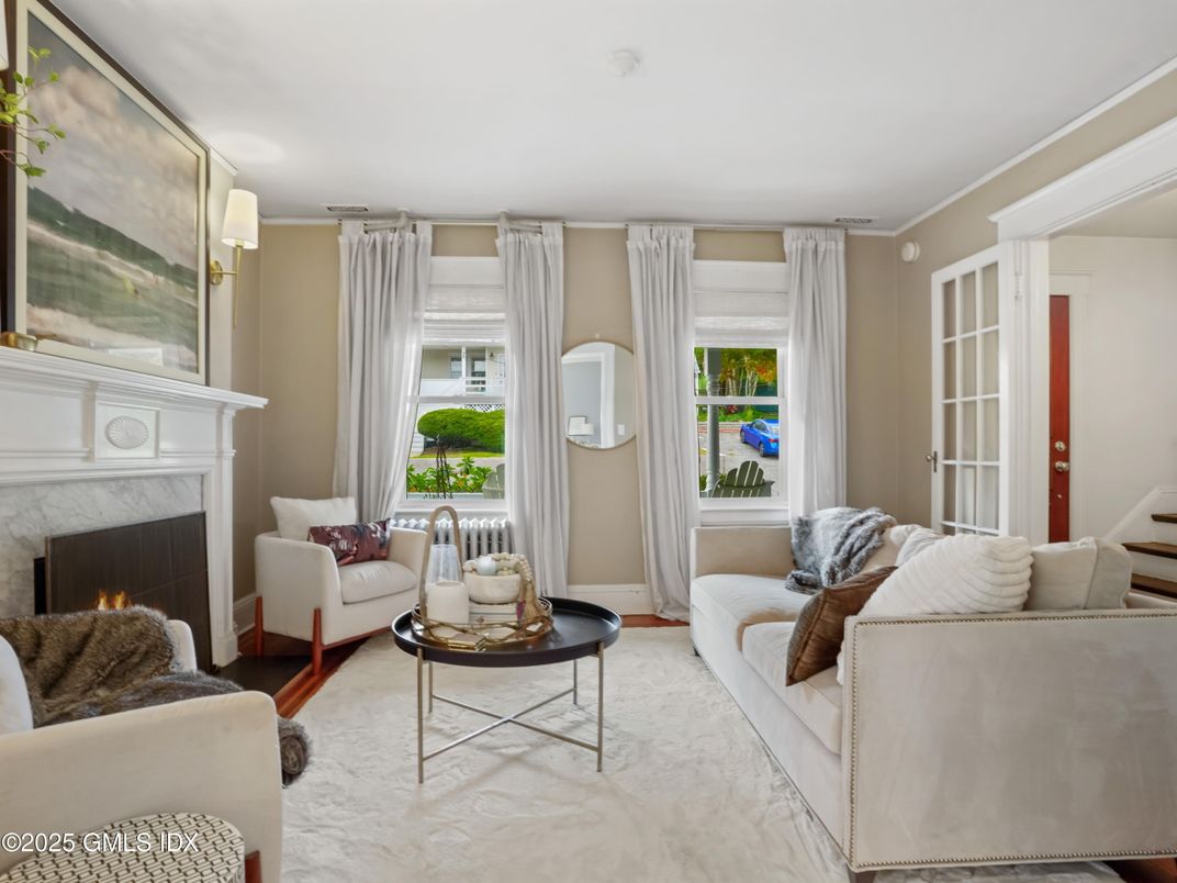 Fireplace, Interior, Living room