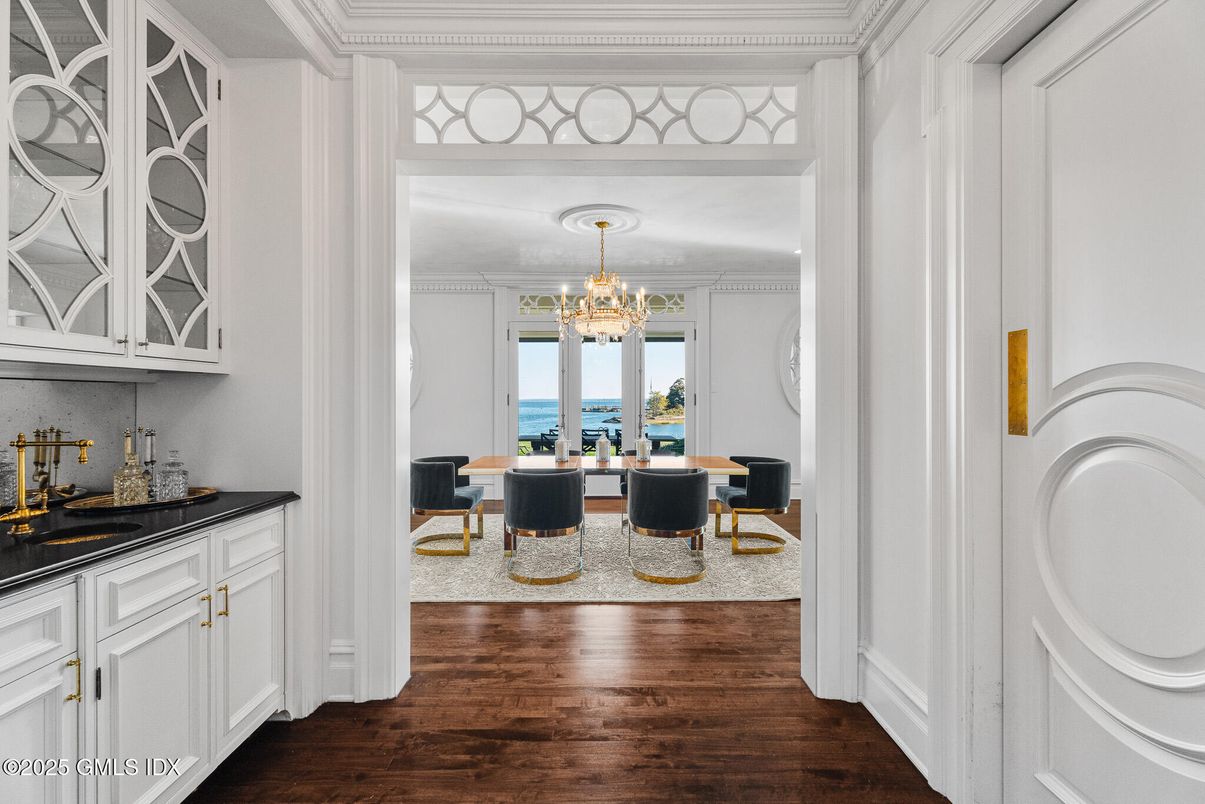 Chandelier, Dining room, Interior, Water, Wood Texture Flooring