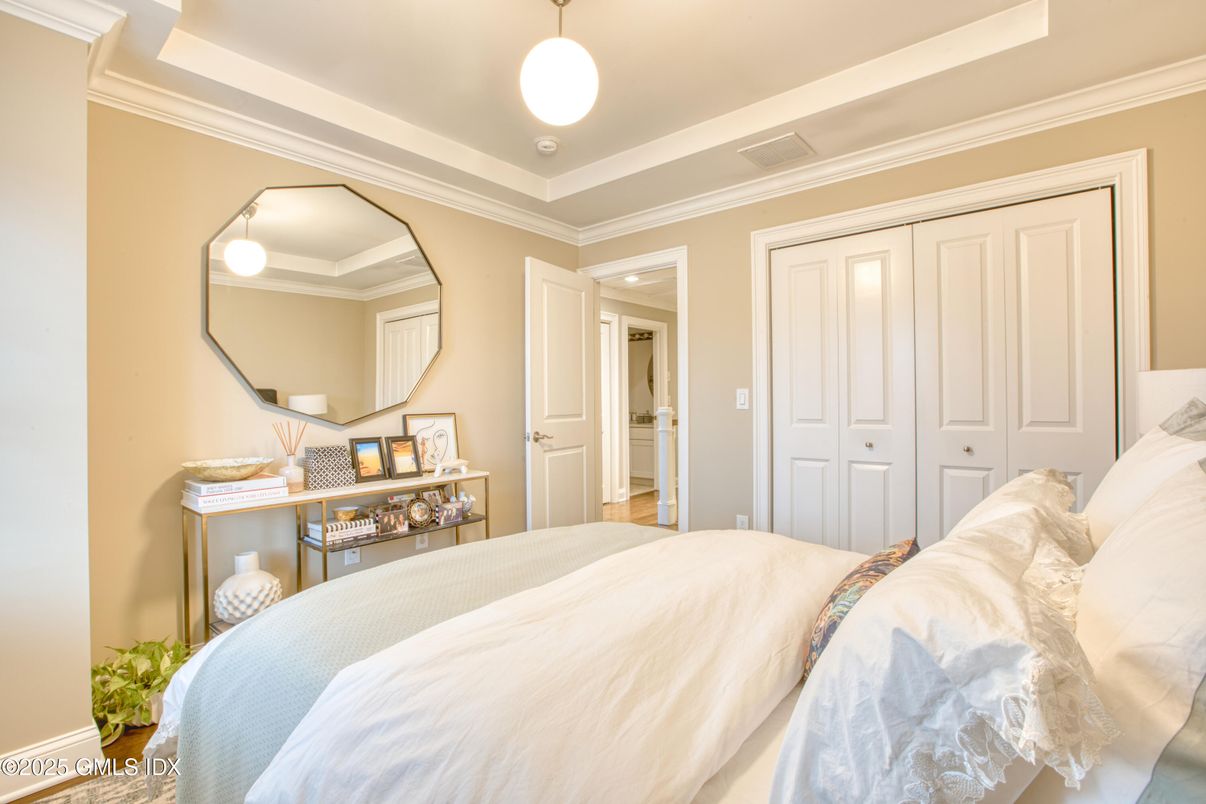 Bedroom, Interior, Pendant Lights