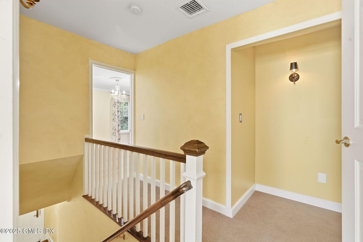 Chandelier, Interior