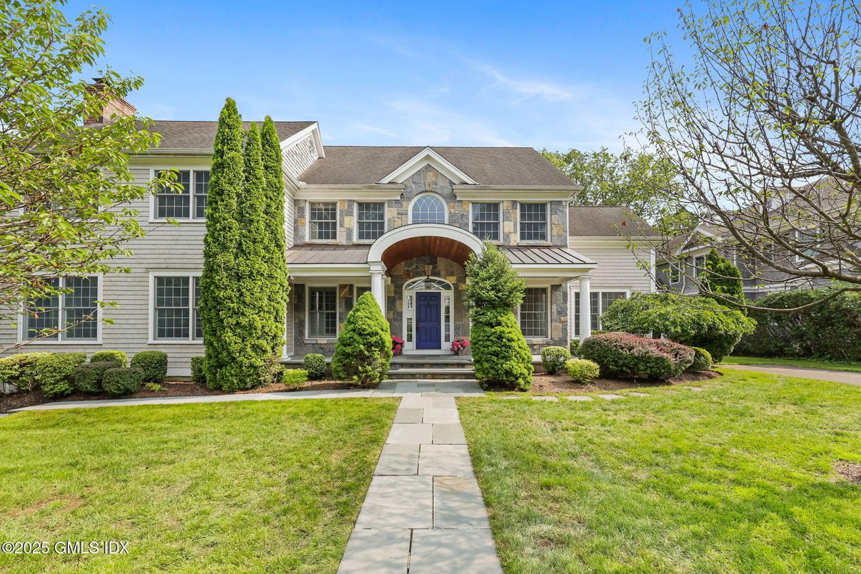 Exterior, Facade, French Provincial