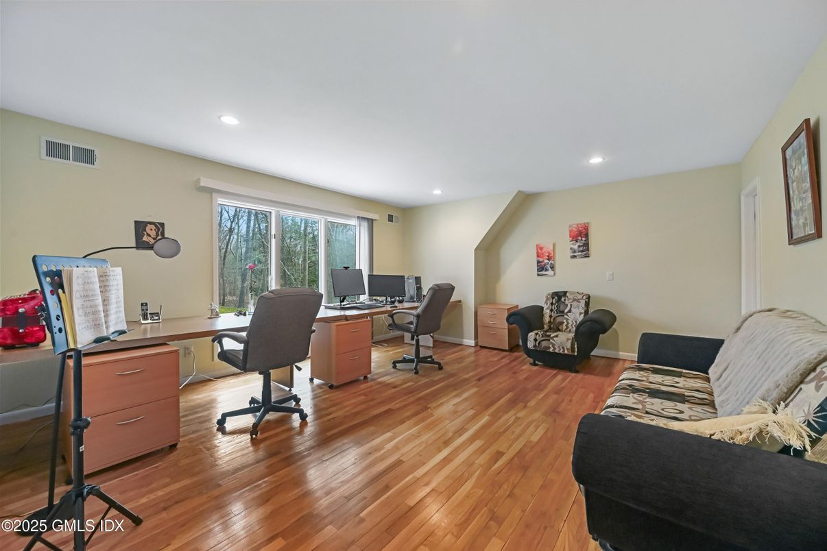 Home Office, Interior, Recessed Lighting, Wood Texture Flooring
