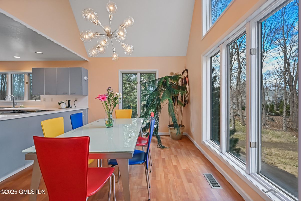 Dining room, Interior, Kitchen, Pendant Lights, Recessed Lighting, Wood Texture Flooring