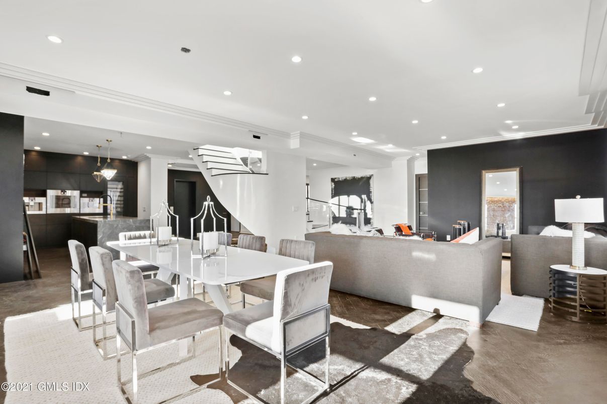 Dining room, Interior, Living room, Pendant Lights, Recessed Lighting