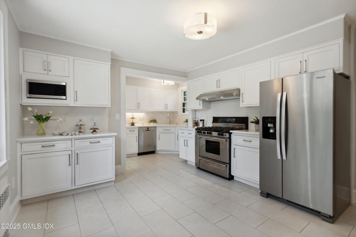 Interior, Kitchen, Stainless Steel Appliances