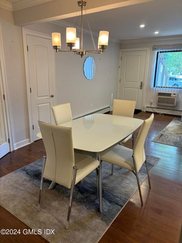 Chandelier, Dining room, Interior, Recessed Lighting, Wood Texture Flooring