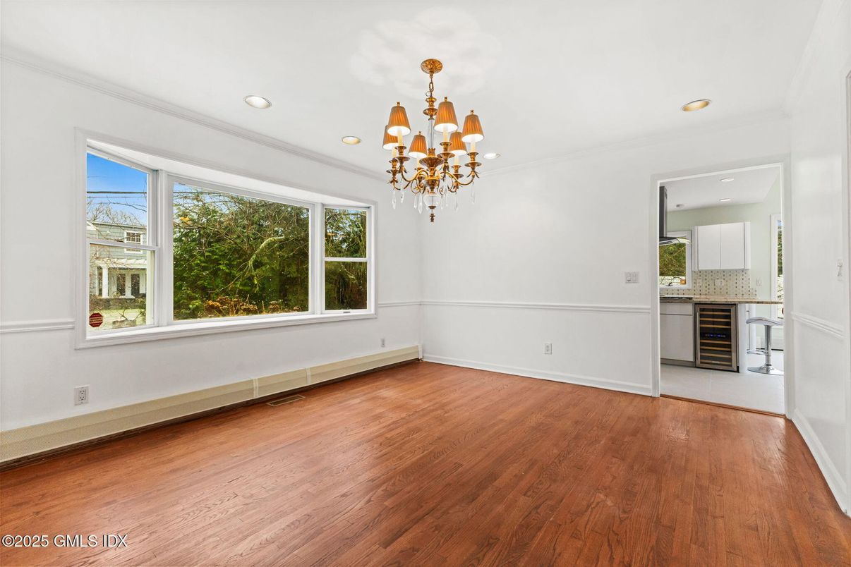 Chandelier, Empty room, Interior, Recessed Lighting, Wood Texture Flooring