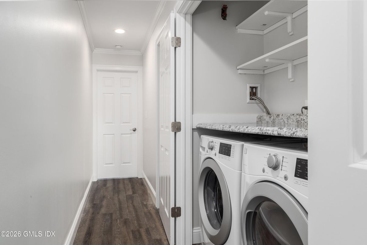 Interior, Recessed Lighting, Utility Closets, Washer, Wood Texture Flooring