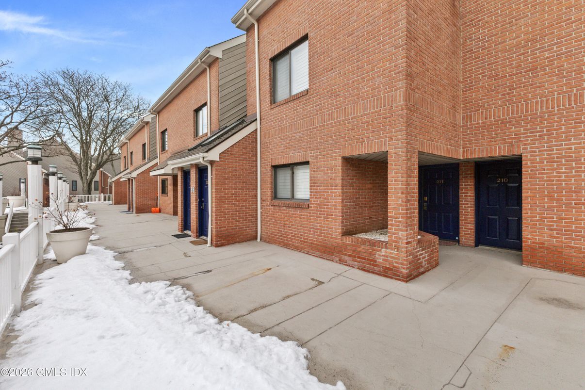 DE Listing image placeholder