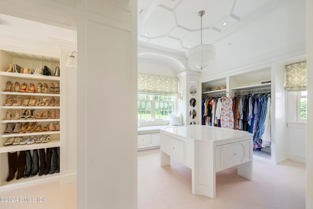 Chandelier, Interior, Pendant Lights, Recessed Lighting, Walk-in Closets