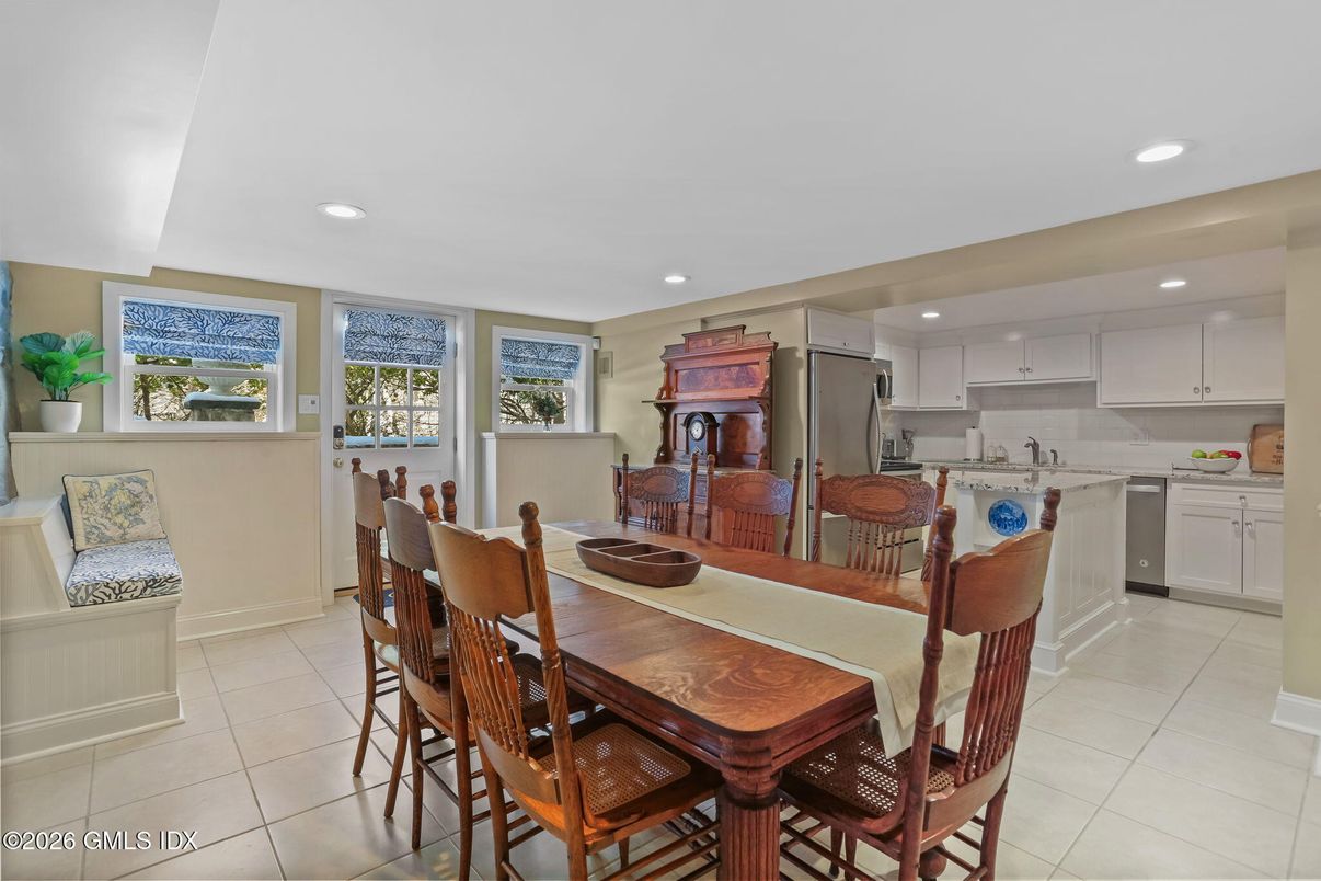 Dining room, Interior, Kitchen, Recessed Lighting
