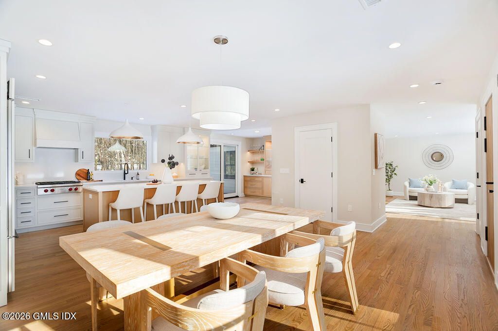 Dining room, Interior, Kitchen, Pendant Lights, Recessed Lighting, Wood Texture Flooring