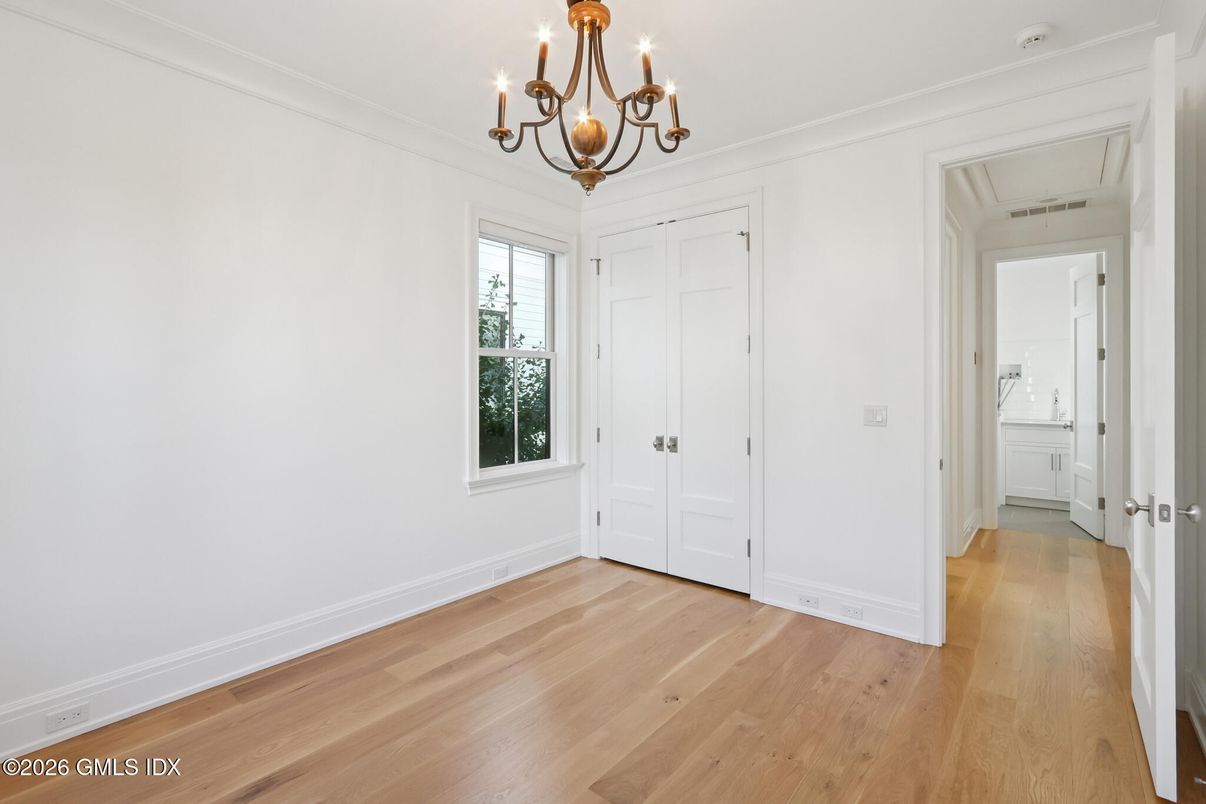 Chandelier, Empty room, Interior, Wood Texture Flooring