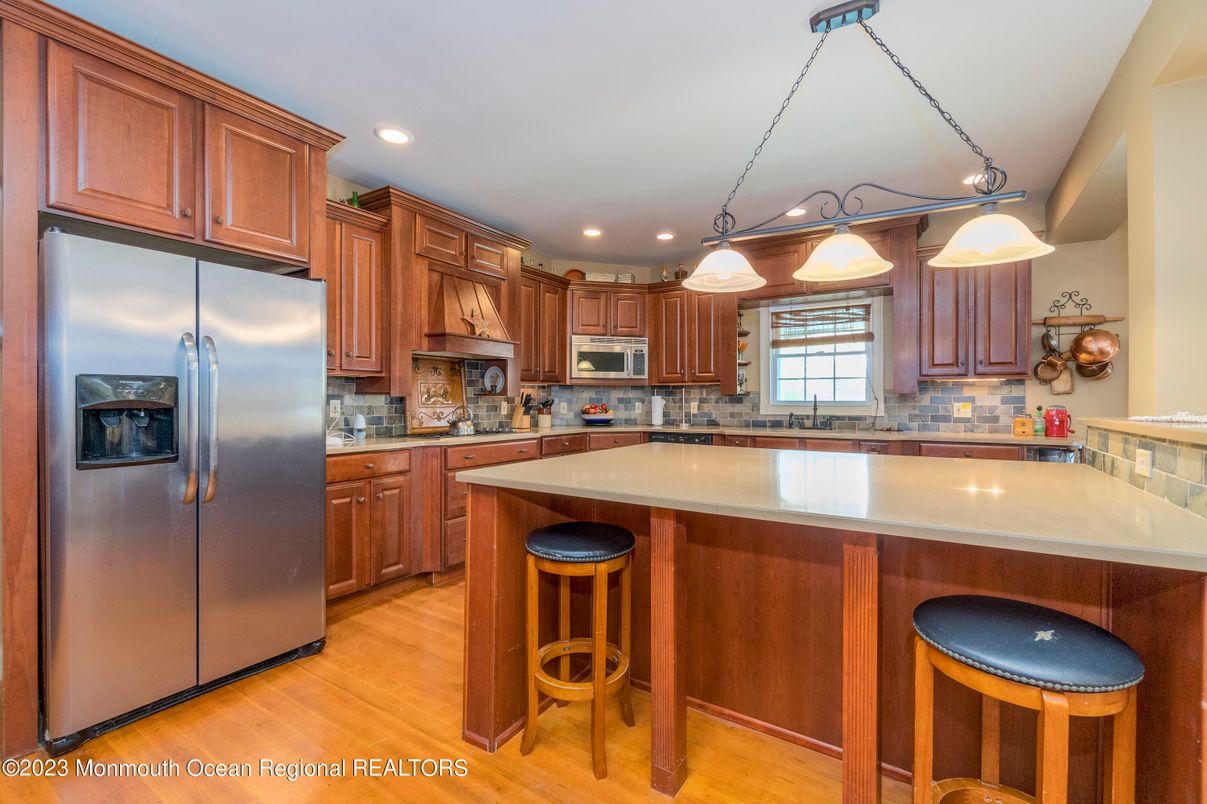 Interior, Kitchen, Pendant Lights, Recessed Lighting, Wood Texture Flooring