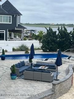 Exterior, Pool, Water