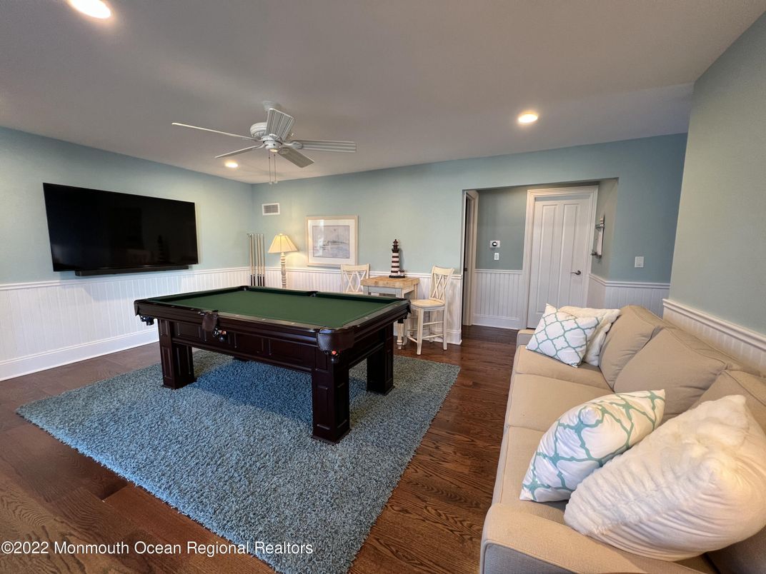Billiard Table, Game Room, Interior, Recessed Lighting, Wood Texture Flooring