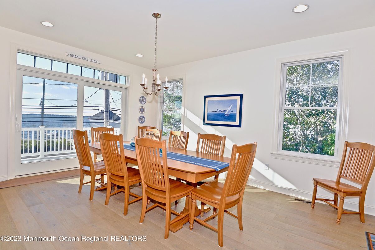 Chandelier, Dining room, Interior, Recessed Lighting, Wood Texture Flooring
