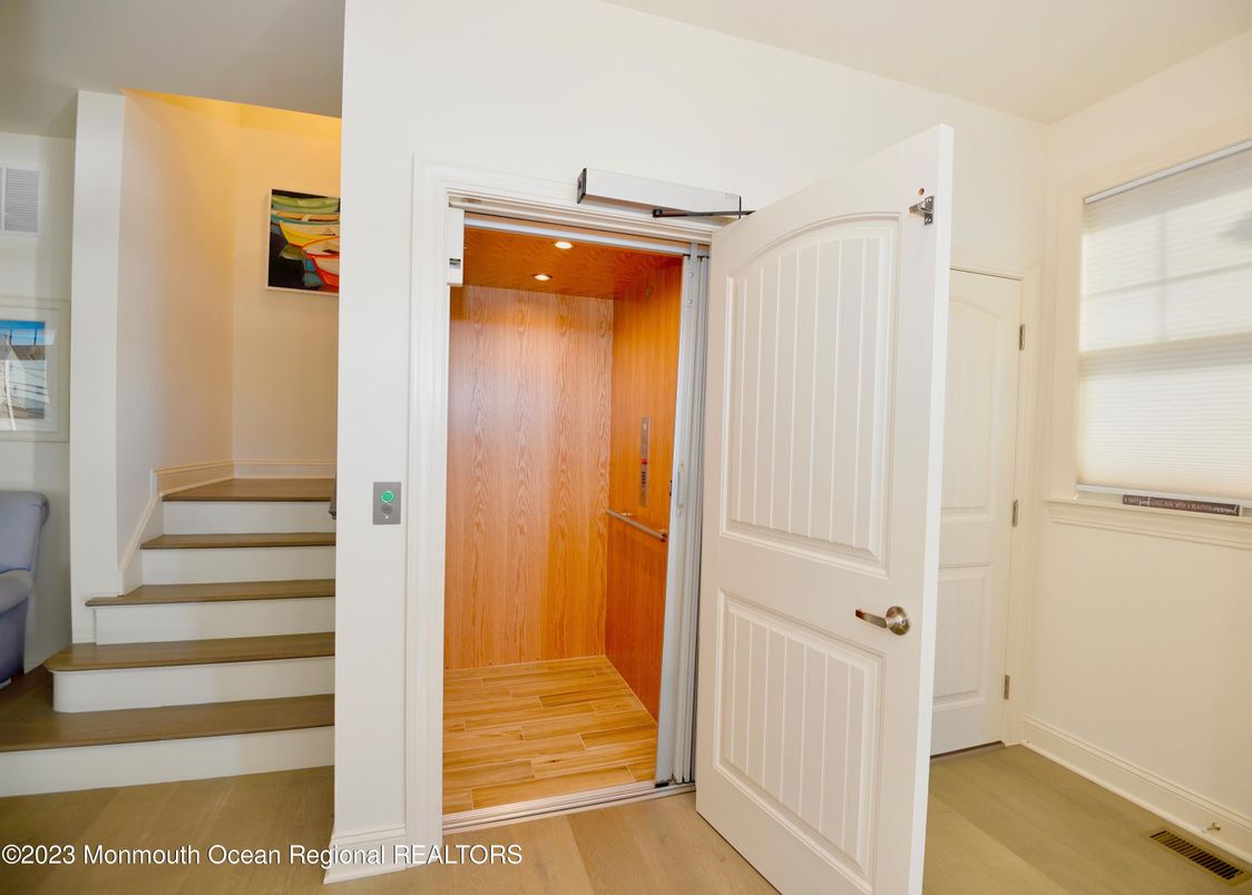 Interior, Recessed Lighting, Wooden Ceilings, Wood Texture Flooring, Wooden Walls