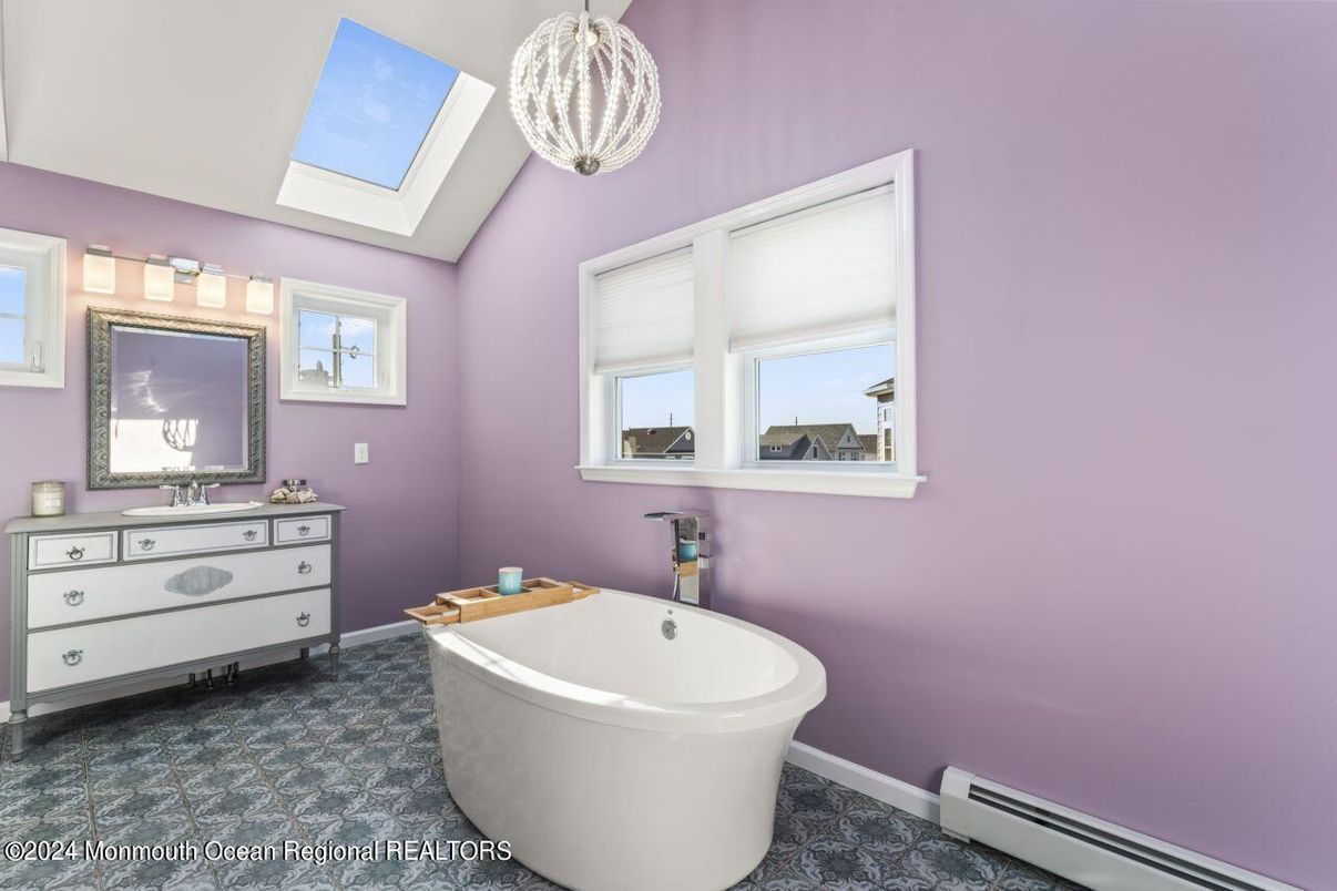 Bathroom, Dual Sink Vanities, Free Standing Baths, Interior, Pendant Lights