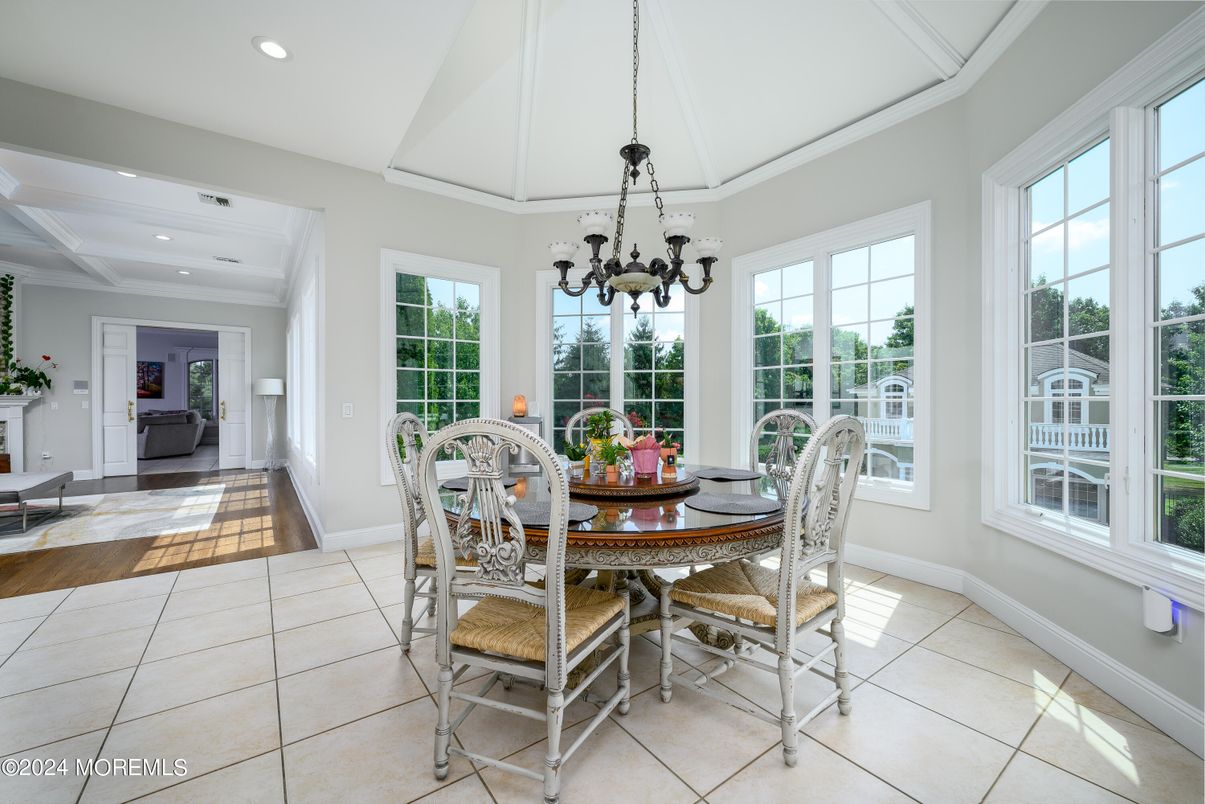 Chandelier, Dining room, Interior, Recessed Lighting