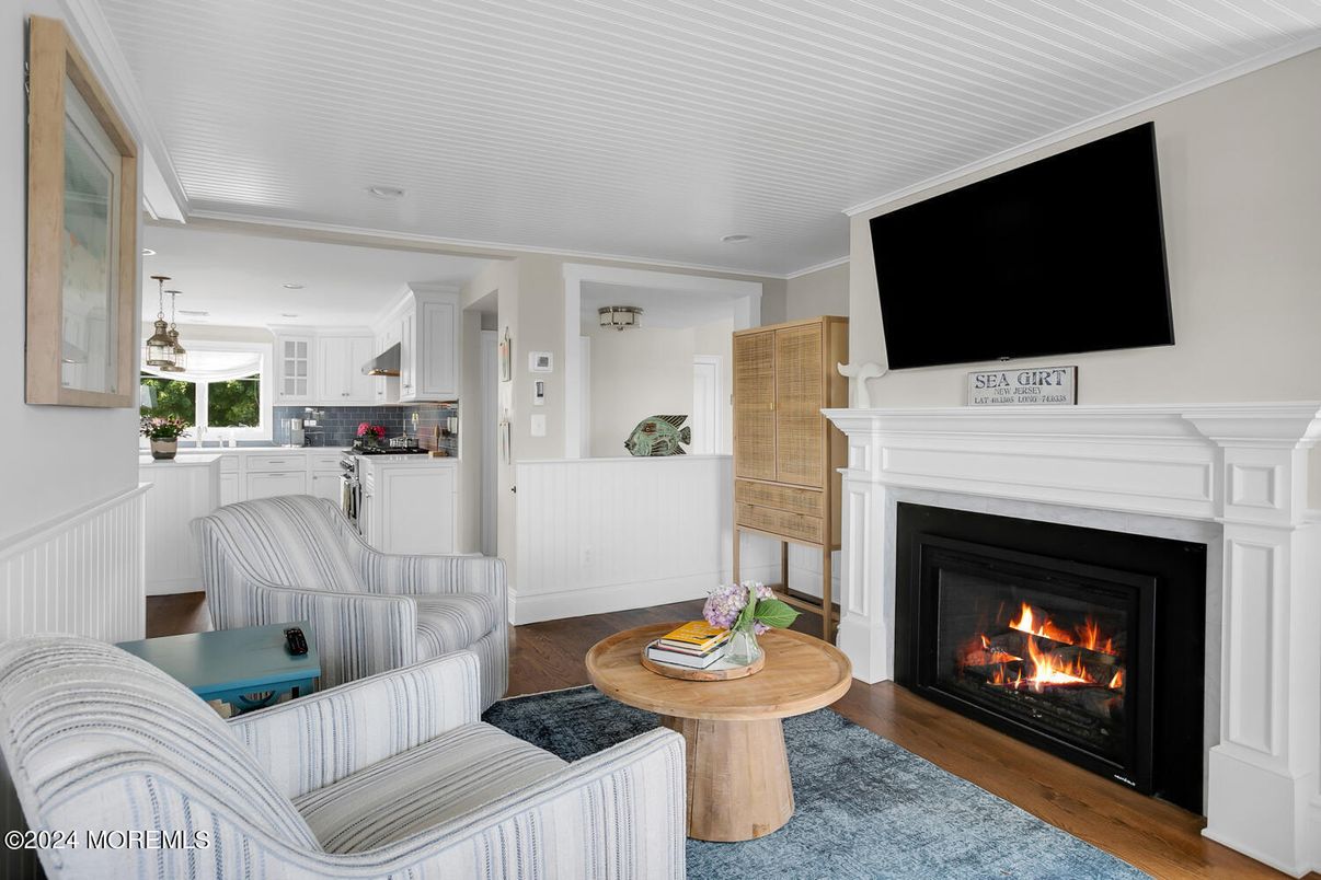 Fireplace, Interior, Kitchen, Living room, Wood Texture Flooring