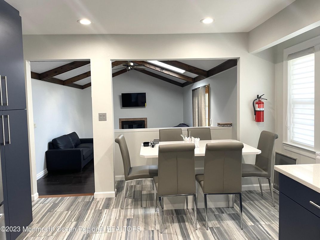 Dining room, Interior, Recessed Lighting, Wooden Beams, Wood Texture Flooring