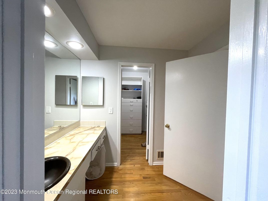 Bathroom, Dual Sink Vanities, Interior, Wood Texture Flooring
