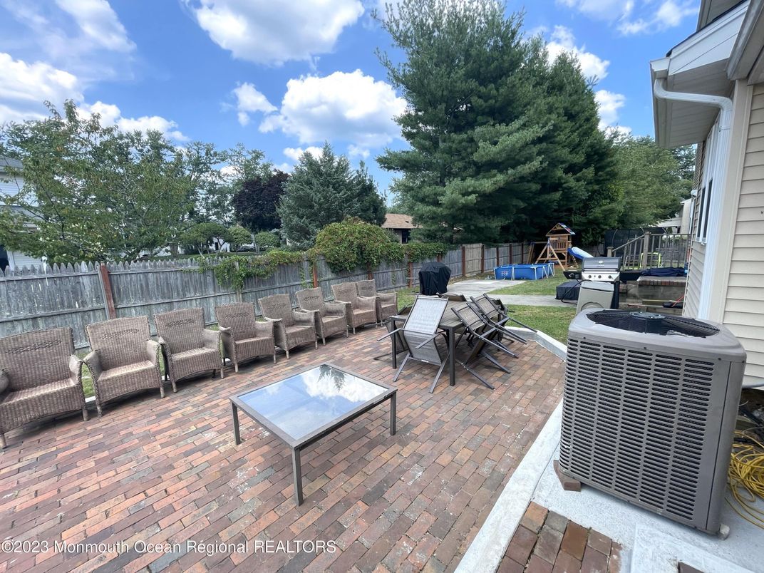 Backyard, Exterior, Playground