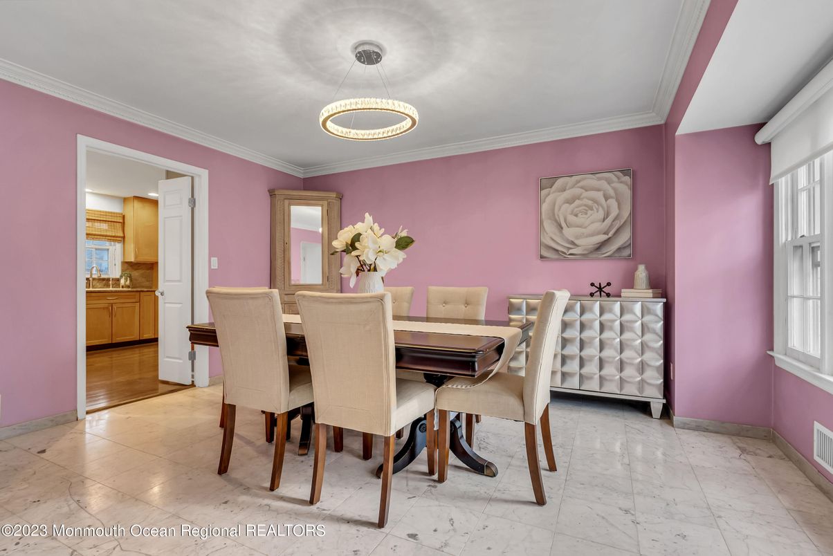 Dining room, Interior, Marble, Pendant Lights