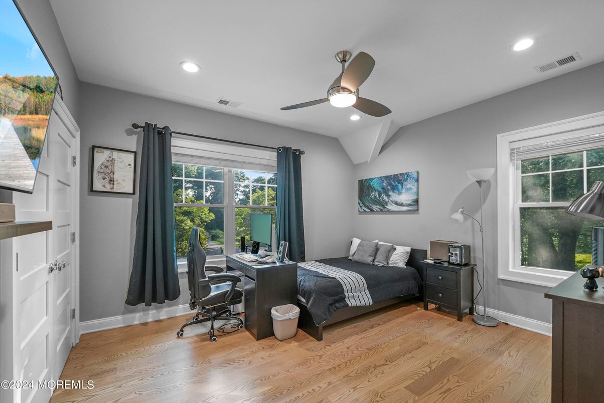 Bedroom, Home Office, Interior, Recessed Lighting, Wood Texture Flooring