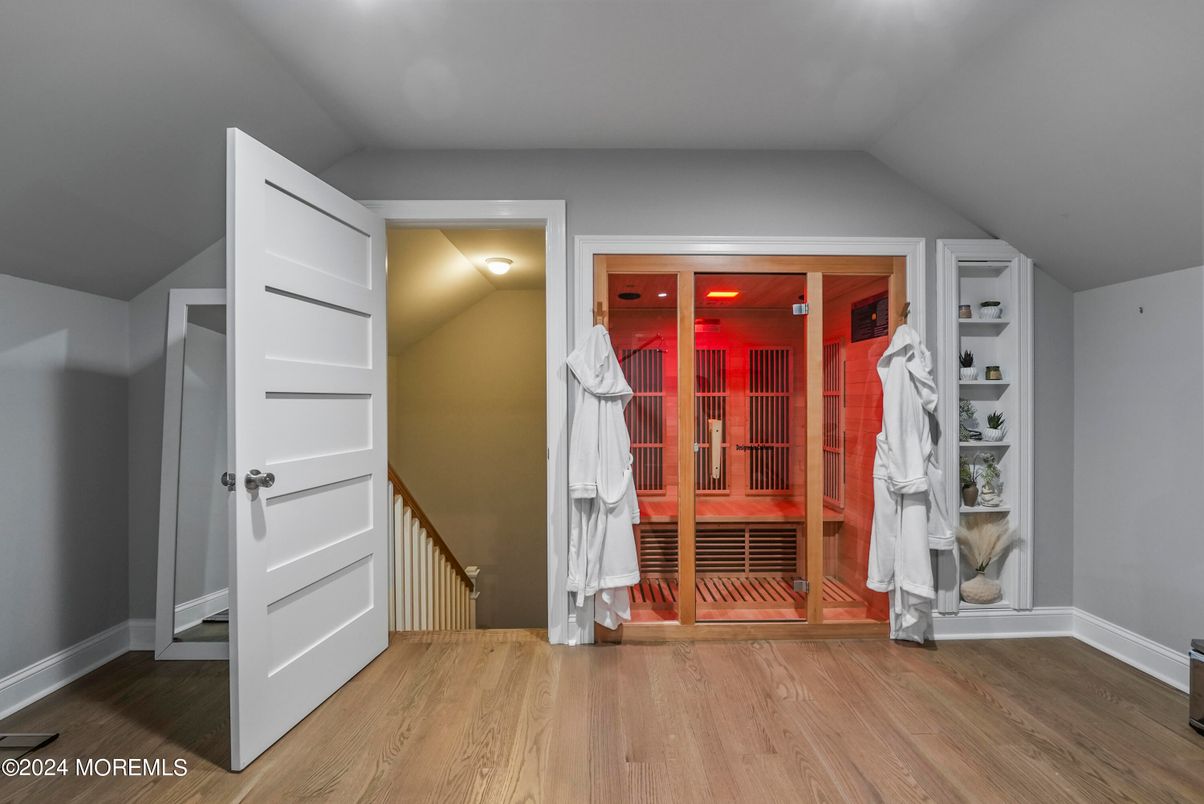 Interior, Recessed Lighting, Sauna Room