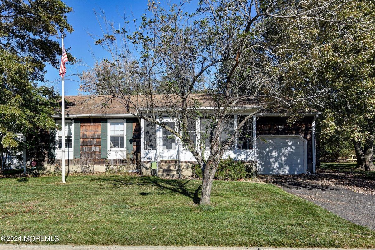 Attached, Backyard, Exterior, Facade, Cape Cod