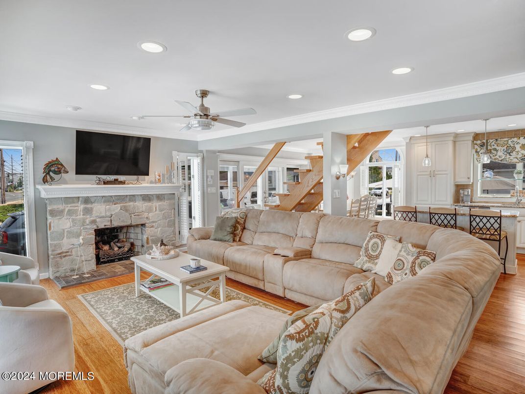 Fireplace, Interior, Kitchen, Living room, Pendant Lights, Recessed Lighting, Wood Texture Flooring